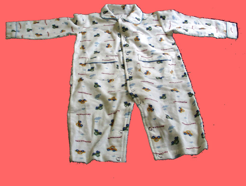 Áo phông, áo sơ mi, bộ quần áo pyjama và các loại tương tự